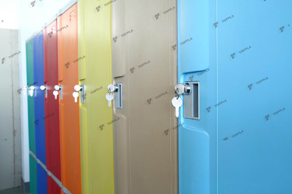 Toppla Offers ABS Plastic Gym Lockers